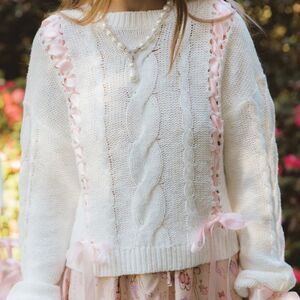 Coven & Co music box sweater xL